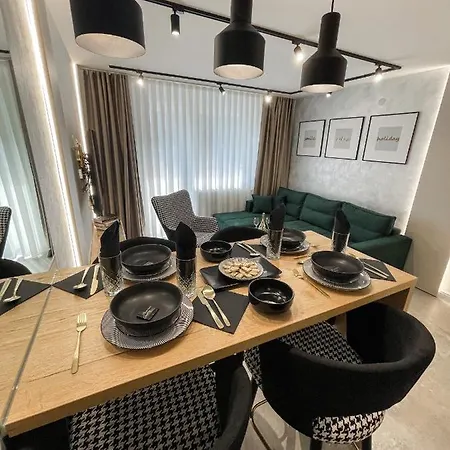 President Lux Apartman Pale
